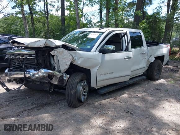 ✅ 2018 Chevrolet Silverado 1500 LTZ • VIN: 3GCUKSEC8JG360544 • Lot: 42746960. Wystawiony na IAAI z przebiegiem Nie podano. Bezpłatny archiwum sprzedaży aukcyjnych z USA i szczegółowy raport historii pojazdu na DreamBid. Zdjęcie 2.