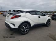 ✅ 2018 Toyota C-HR XLE • VIN: NMTKHMBX2JR031251 • Lot: 89882565. Wystawiony na Copart z przebiegiem 77 930 mil. Bezpłatny archiwum sprzedaży aukcyjnych z USA i szczegółowy raport historii pojazdu na DreamBid. Zdjęcie 3.