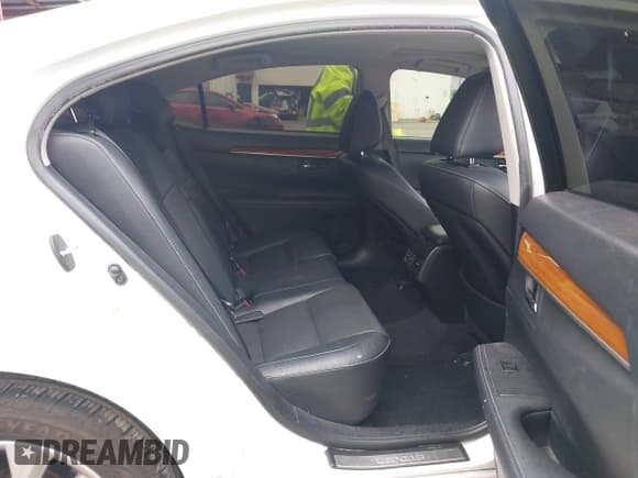 ✅ 2015 Lexus ES 300h • VIN: JTHBW1GGXF2088552 • Лот: 43433436. Опубликован ранее на IAAI с пробегом 122 929 миль. Бесплатный доступ к архиву аукционных продаж из США и подробный отчёт об истории автомобиля на DreamBid. Изображение 8.