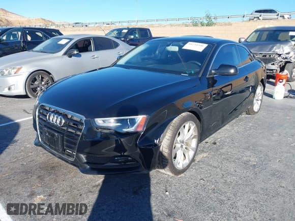 ✅ 2014 Audi A5 Premium • VIN: WAUGFAFR3EA055713 • Lot: 41231540. Wystawiony na IAAI z przebiegiem 63 323 mil. Bezpłatny archiwum sprzedaży aukcyjnych z USA i szczegółowy raport historii pojazdu na DreamBid. Zdjęcie 2.