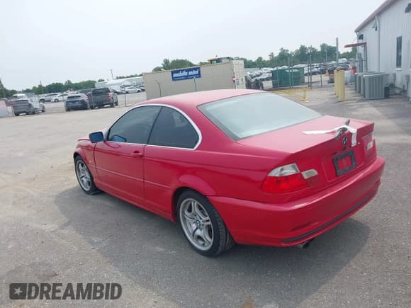 ✅ 2002 BMW 3 Series 330Ci • VIN: WBABN53412JU39577 • Lot: 42320880. Listed on IAAI with 120,153 mi. Free auction sales archive from the USA and detailed vehicle history report at DreamBid. Image 3.