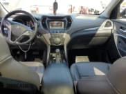 ✅ 2016 Hyundai Santa Fe • VIN: 5XYZUDLB2GG308159 • Lot: 47830703. Wystawiony na Copart z przebiegiem 70 682 mil. Bezpłatny archiwum sprzedaży aukcyjnych z USA i szczegółowy raport historii pojazdu na DreamBid. Zdjęcie 8.