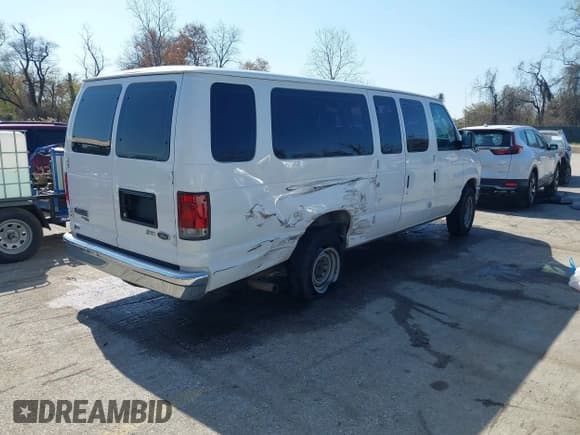 ✅ 2013 Ford Econoline Passenger XL • VIN: 1FBSS3BL5DDA58538 • Lot: 41918651. Listed on IAAI with 141,471 mi. Free auction sales archive from the USA and detailed vehicle history report at DreamBid. Image 4.