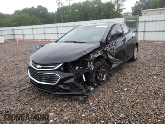 ✅ 2018 Chevrolet Cruze LS • VIN: 1G1BC5SM2J7235479 • Lot: 50653202. Listed on Copart with 90,188 mi. Free auction sales archive from the USA and detailed vehicle history report at DreamBid. Image 2.