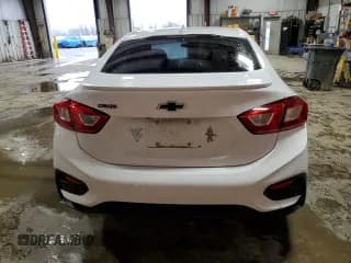 ✅ 2018 Chevrolet Cruze LT • VIN: 1G1BE5SM4J7155854 • Lot: 45392023. Listed on Copart with 48,068 mi. Free auction sales archive from the USA and detailed vehicle history report at DreamBid. Image 6.