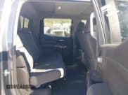 ✅ 2021 Chevrolet Silverado 1500 LT Trail Boss • VIN: 1GCPYFED9MZ355983 • Lot: 43345360. Wystawiony na IAAI z przebiegiem 94 150 mil. Bezpłatny archiwum sprzedaży aukcyjnych z USA i szczegółowy raport historii pojazdu na DreamBid. Zdjęcie 8.