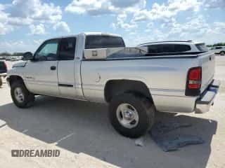 2001 Dodge 1500 с VIN 1B7HF13Z31J603859, выставлен на аукционе Copart как лот 72497834 с пробегом Не указан миль и Списание • Salvage title. История ставок и продаж доступна на DreamBid. Изображение 2.