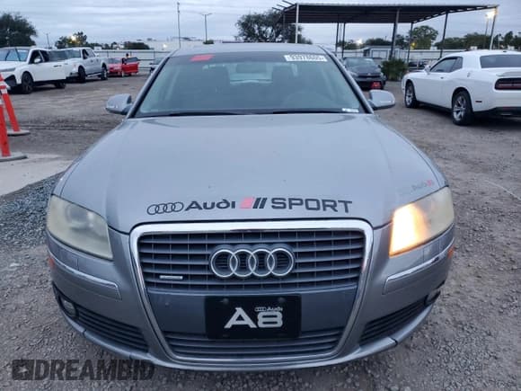 ✅ 2007 Audi A8 4.2L • VIN: WAUMV44E27N020213 • Lot: 93978605. Wystawiony na Copart z przebiegiem 145 686 mil. Bezpłatny archiwum sprzedaży aukcyjnych z USA i szczegółowy raport historii pojazdu na DreamBid. Zdjęcie 5.