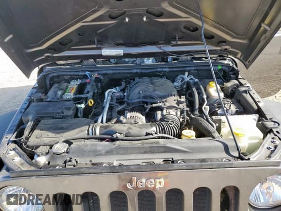 ✅ 2016 Jeep Wrangler Willys Wheeler • VIN: 1C4GJWAG3GL338625 • Лот: 93031935. Опубликован ранее на Copart с пробегом 79 517 миль. Бесплатный доступ к архиву аукционных продаж из США и подробный отчёт об истории автомобиля на DreamBid. Изображение 12.