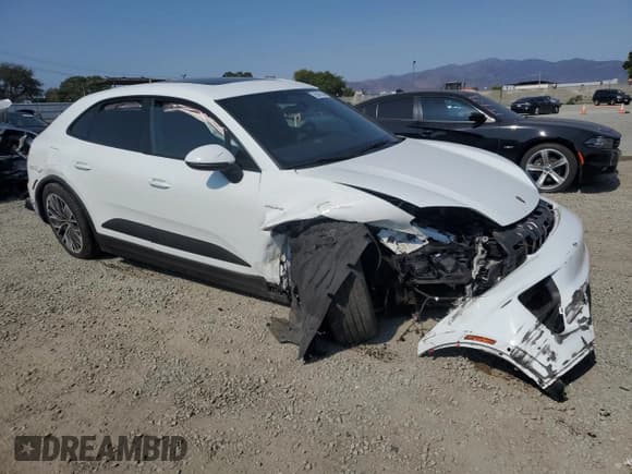 ✅ 2024 Porsche Macan • VIN: WP1AA2XA4RL001168 • Lot: 65081045. Listed on Copart with Not provided. Free auction sales archive from the USA and detailed vehicle history report at DreamBid. Image 4.