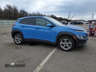✅ 2022 Hyundai Kona SEL • VIN: KM8K3CAB7NU896956 • Лот: 47299164. Опубликован ранее на Copart с пробегом 32 030 миль. Бесплатный доступ к архиву аукционных продаж из США и подробный отчёт об истории автомобиля на DreamBid. Изображение 4.