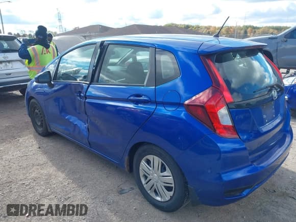 ✅ 2018 Honda Fit LX • VIN: 3HGGK5G45JM716617 • Лот: 43481637. Опубликован ранее на IAAI с пробегом 189 846 миль. Бесплатный доступ к архиву аукционных продаж из США и подробный отчёт об истории автомобиля на DreamBid. Изображение 3.