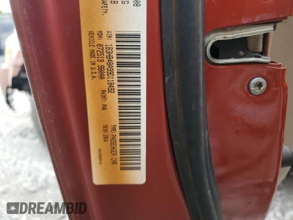 ✅ 2009 Dodge Caliber SXT • VIN: 1B3HB48A99D118492 • Лот: 71394844. Опубликован ранее на Copart с пробегом 137 837 миль. Бесплатный доступ к архиву аукционных продаж из США и подробный отчёт об истории автомобиля на DreamBid. Изображение 13.