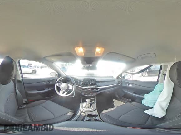 ✅ 2019 Kia Forte LXS • VIN: 3KPF24AD6KE011348 • Lot: 80876275. Wystawiony na Copart z przebiegiem 37 751 mil. Bezpłatny archiwum sprzedaży aukcyjnych z USA i szczegółowy raport historii pojazdu na DreamBid. Zdjęcie 14.