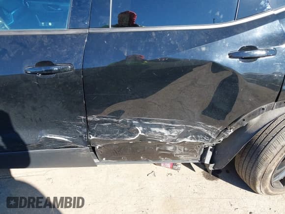 ✅ 2020 Chevrolet Blazer LT • VIN: 3GNKBHRS4LS604743 • Lot: 43462136. Listed on IAAI with 52,127 mi. Free auction sales archive from the USA and detailed vehicle history report at DreamBid. Image 6.