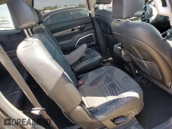 ✅ 2022 Kia Telluride EX • VIN: 5XYP34HC4NG311315 • Lot: 80806905. Wystawiony na Copart z przebiegiem 72 264 mil. Bezpłatny archiwum sprzedaży aukcyjnych z USA i szczegółowy raport historii pojazdu na DreamBid. Zdjęcie 11.