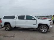 ✅ 2018 Chevrolet Silverado 1500 LT • VIN: 1GCPCREC4JF216526 • Lot: 43520727. Wystawiony na IAAI z przebiegiem 51 430 mil. Bezpłatny archiwum sprzedaży aukcyjnych z USA i szczegółowy raport historii pojazdu na DreamBid. Zdjęcie 13.