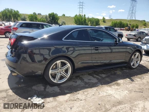 ✅ 2014 Audi S5 Premium Plus • VIN: WAUCGAFR7EA073241 • Лот: 60831935. Опубликован ранее на Copart с пробегом 98 026 миль. Бесплатный доступ к архиву аукционных продаж из США и подробный отчёт об истории автомобиля на DreamBid. Изображение 3.