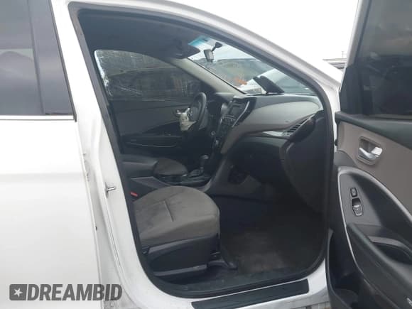 ✅ 2018 Hyundai Santa Fe 2.4L • VIN: 5NMZT3LB1JH057936 • Лот: 43505515. Опубликован ранее на IAAI с пробегом 152 899 миль. Бесплатный доступ к архиву аукционных продаж из США и подробный отчёт об истории автомобиля на DreamBid. Изображение 5.