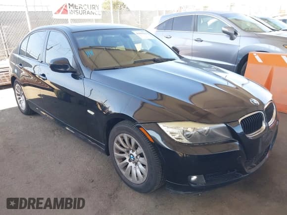 ✅ 2009 BMW 3 Series 328i • VIN: WBAPH57539NL79255 • Lot: 42808808. Listed on IAAI with 147,688 mi. Free auction sales archive from the USA and detailed vehicle history report at DreamBid. Image 1.
