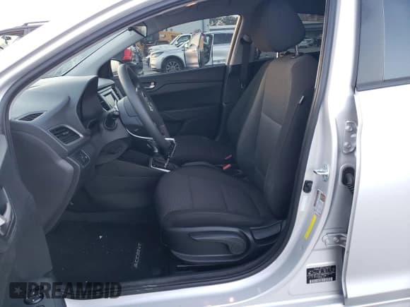 ✅ 2022 Hyundai Accent SE • VIN: 3KPC24A61NE171386 • Лот: 77170224. Опубликован ранее на Copart с пробегом 28 059 миль. Бесплатный доступ к архиву аукционных продаж из США и подробный отчёт об истории автомобиля на DreamBid. Изображение 7.