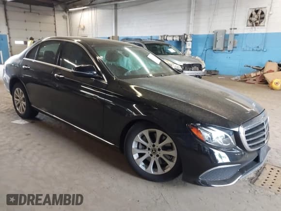 ✅ 2019 Mercedes-Benz E 300 • VIN: WDDZF4KB2KA577059 • Lot: 42313294. Listed on IAAI with 49,264 mi. Free auction sales archive from the USA and detailed vehicle history report at DreamBid. Image 1.