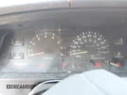 ✅ 1995 Toyota 4Runner • VIN: JT3VN29V0S0039325 • Lot: 43199994. Wystawiony na IAAI z przebiegiem 188 389 mil. Bezpłatny archiwum sprzedaży aukcyjnych z USA i szczegółowy raport historii pojazdu na DreamBid. Zdjęcie 7.