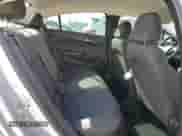 2018 Chevrolet Cruze LS z VIN 1G1BC5SMXJ7171708, wystawiony jako Copart lot #90516365 z przebiegiem 81 649 mil mil oraz Nie do naprawy • Non repairable. Historia ofert i sprzedaży dostępna na DreamBid. Obrazek 10.