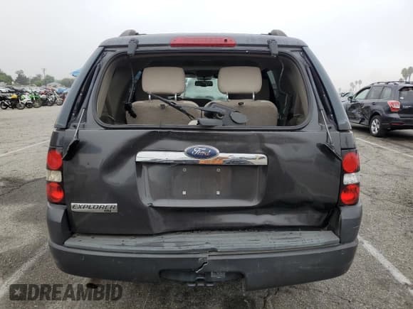 ✅ 2007 Ford Explorer XLT • VIN: 1FMEU63EX7UA36961 • Lot: 82319405. Wystawiony na Copart z przebiegiem 174 983 mil. Bezpłatny archiwum sprzedaży aukcyjnych z USA i szczegółowy raport historii pojazdu na DreamBid. Zdjęcie 6.