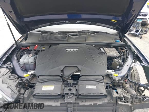 ✅ 2021 Audi Q7 Premium Plus • VIN: WA1LXAF75MD017825 • Lot: 42343727. Listed on IAAI with 102,126 mi. Free auction sales archive from the USA and detailed vehicle history report at DreamBid. Image 10.