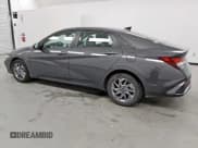 ✅ 2024 Hyundai Elantra SEL • VIN: KMHLM4DG0RU671282 • Lot: 72103885. Wystawiony na Copart z przebiegiem 70 915 mil. Bezpłatny archiwum sprzedaży aukcyjnych z USA i szczegółowy raport historii pojazdu na DreamBid. Zdjęcie 2.