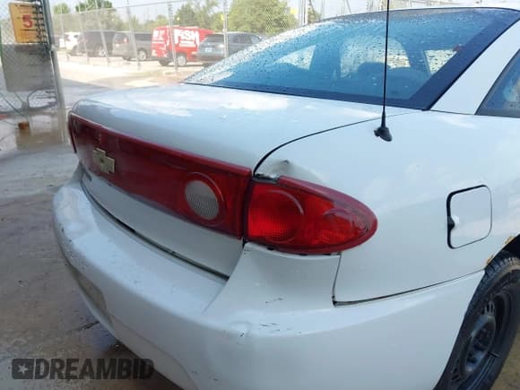 ✅ 2004 Chevrolet Cavalier • VIN: 1G1JC12F047177382 • Lot: 42913655. Listed on IAAI with 218,972 mi. Free auction sales archive from the USA and detailed vehicle history report at DreamBid. Image 12.