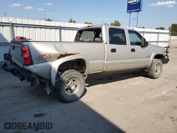 ✅ 2007 Chevrolet Silverado 2500HD LT1 • VIN: 1GCHK23D47F108667 • Лот: 80464745. Опубликован ранее на Copart с пробегом 339 690 миль. Бесплатный доступ к архиву аукционных продаж из США и подробный отчёт об истории автомобиля на DreamBid. Изображение 3.