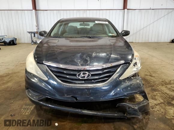 ✅ 2011 Hyundai Sonata GLS • VIN: 5NPEB4ACXBH043024 • Lot: 73414714. Listed on Copart with 82,067 mi. Free auction sales archive from the USA and detailed vehicle history report at DreamBid. Image 5.