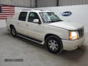 ✅ 2005 Cadillac Escalade EXT • VIN: 3GYEK62N05G278129 • Lot: 81022215. Listed on Copart with 279,240 mi. Free auction sales archive from the USA and detailed vehicle history report at DreamBid. Image 4.