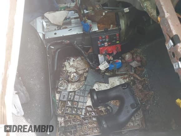 ✅ 2009 Chevrolet HHR SS • VIN: 3GNCA73X69S528912 • Lot: 42053786. Listed on IAAI with Not provided. Free auction sales archive from the USA and detailed vehicle history report at DreamBid. Image 17.