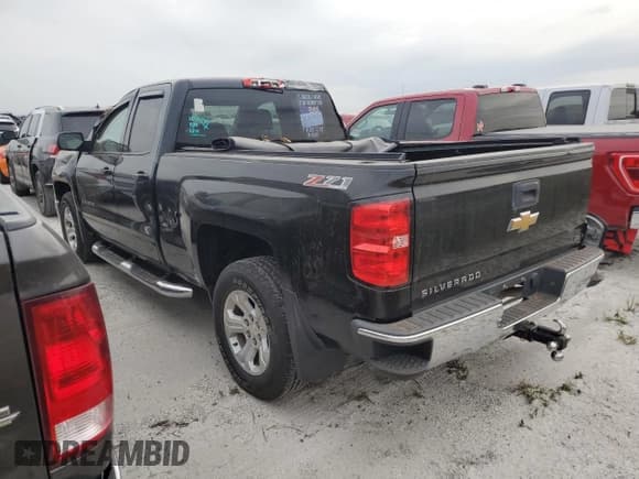 ✅ 2015 Chevrolet Silverado 1500 LT • VIN: 1GCVKREC0FZ345332 • Лот: 76372464. Опубликован ранее на Copart с пробегом 128 127 миль. Бесплатный доступ к архиву аукционных продаж из США и подробный отчёт об истории автомобиля на DreamBid. Изображение 2.