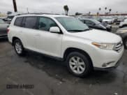 ✅ 2013 Toyota Highlander SE • VIN: 5TDZK3EHXDS128184 • Лот: 82076025. Опубликован ранее на Copart с пробегом 117 227 миль. Бесплатный доступ к архиву аукционных продаж из США и подробный отчёт об истории автомобиля на DreamBid. Изображение 4.