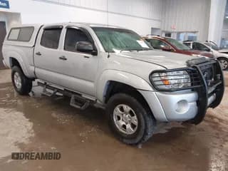 ✅ 2011 Toyota Tacoma • VIN: 3TMMU4FN5BM027307 • Лот: 43648953. Опубликован ранее на IAAI с пробегом 187 358 миль. Бесплатный доступ к архиву аукционных продаж из США и подробный отчёт об истории автомобиля на DreamBid. Изображение 1.