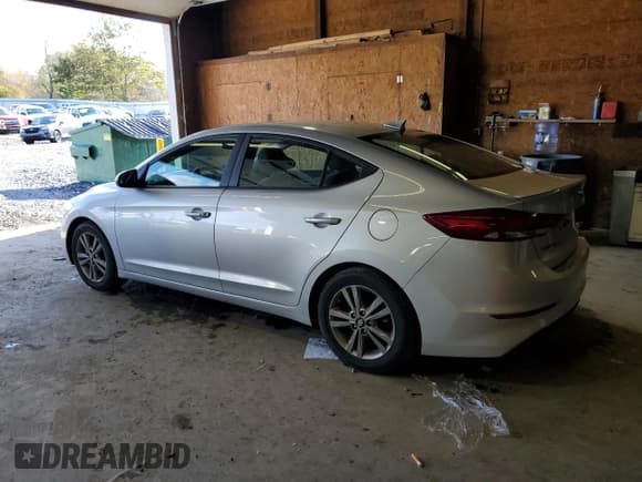 ✅ 2018 Hyundai Elantra Value Edition • VIN: 5NPD84LF0JH274742 • Лот: 82231405. Опубликован ранее на Copart с пробегом 63 427 миль. Бесплатный доступ к архиву аукционных продаж из США и подробный отчёт об истории автомобиля на DreamBid. Изображение 2.