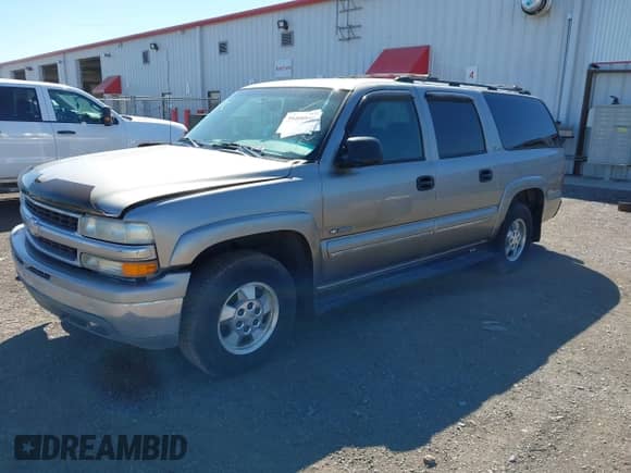 2000 Chevrolet Suburban LT с VIN 3GNFK16T7YG212341, выставлен на аукционе IAAI как лот 39408946 с пробегом 229 573 миль миль и . История ставок и продаж доступна на DreamBid. Изображение 2.
