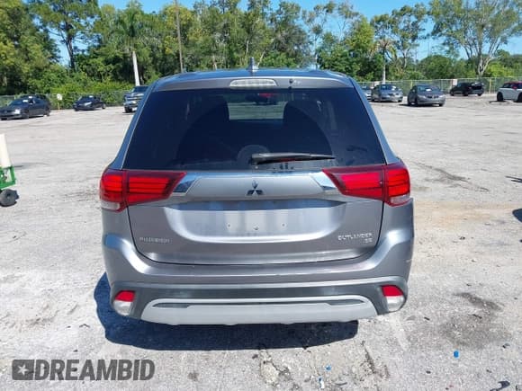 ✅ 2019 Mitsubishi Outlander SE • VIN: JA4AD3A37KZ006566 • Lot: 43542411. Wystawiony na IAAI z przebiegiem 115 442 mil. Bezpłatny archiwum sprzedaży aukcyjnych z USA i szczegółowy raport historii pojazdu na DreamBid. Zdjęcie 16.