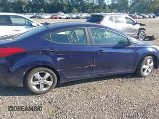 ✅ 2011 Hyundai Elantra GLS • VIN: 5NPDH4AE8BH006369 • Lot: 43269227. Listed on IAAI with Not provided. Free auction sales archive from the USA and detailed vehicle history report at DreamBid. Image 6.