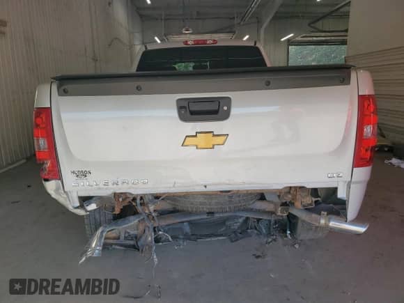 2013 Chevrolet Silverado 1500 LTZ with VIN 1GCRKTE75DZ264423, listed as a Copart auction lot 84403155 with 81,379 mi miles and Salvage title. Bid and sale history available at DreamBid. Image 6.