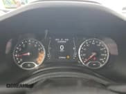 ✅ 2017 Jeep Renegade Sport • VIN: ZACCJBABXHPG29809 • Lot: 69068535. Wystawiony na Copart z przebiegiem 151 045 mil. Bezpłatny archiwum sprzedaży aukcyjnych z USA i szczegółowy raport historii pojazdu na DreamBid. Zdjęcie 9.