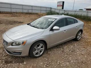 ✅ 2015 Volvo S60 T5 Premier • VIN: YV1612TB4F2318372 • Lot: 71055095. Wystawiony na Copart z przebiegiem 146 159 mil. Bezpłatny archiwum sprzedaży aukcyjnych z USA i szczegółowy raport historii pojazdu na DreamBid. Zdjęcie 1.