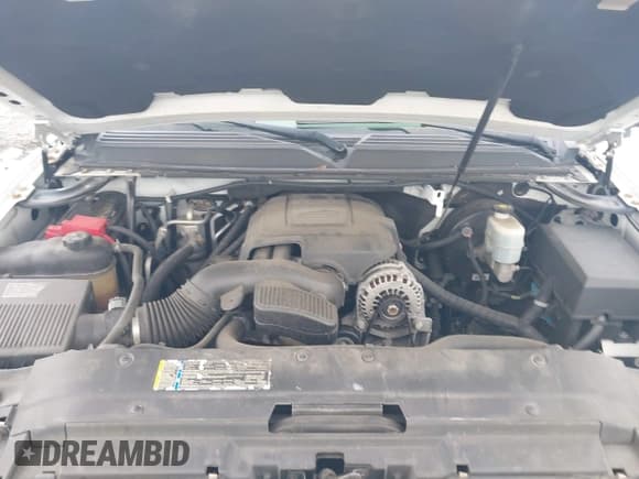 ✅ 2010 GMC Yukon SLT • VIN: 1GKUCCE07AR227268 • Lot: 42471770. Listed on IAAI with 215,047 mi. Free auction sales archive from the USA and detailed vehicle history report at DreamBid. Image 10.