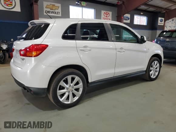 2015 Mitsubishi Outlander ES с VIN 4A4AR3AU8FE041171, выставлен на аукционе Copart как лот 91650905 с пробегом 87 494 миль миль и Чистый • Clean title. История ставок и продаж доступна на DreamBid. Изображение 3.