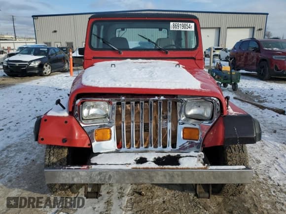 ✅ 1990 Jeep Wrangler S • VIN: 2J4FY19EXLJ514335 • Lot: 86919054. Wystawiony na Copart z przebiegiem 126 364 mil. Bezpłatny archiwum sprzedaży aukcyjnych z USA i szczegółowy raport historii pojazdu na DreamBid. Zdjęcie 5.