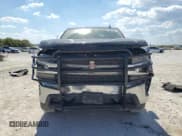 ✅ 2020 Chevrolet Silverado 1500 LT • VIN: 1GCRWCED0LZ356368 • Lot: 74044584. Wystawiony na Copart z przebiegiem 128 794 mil. Bezpłatny archiwum sprzedaży aukcyjnych z USA i szczegółowy raport historii pojazdu na DreamBid. Zdjęcie 5.